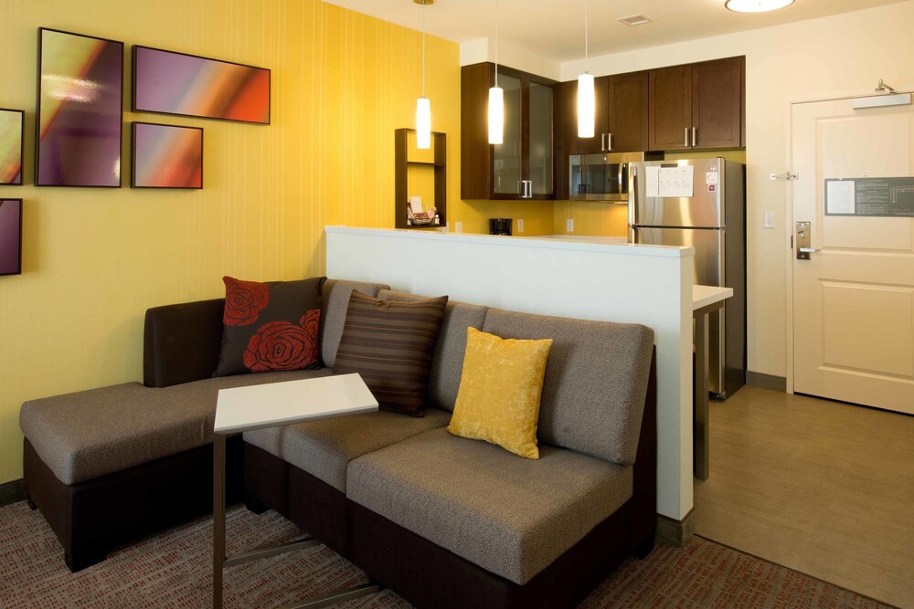 Residence Inn by Marriott Omaha Aksarben Village - photo 5