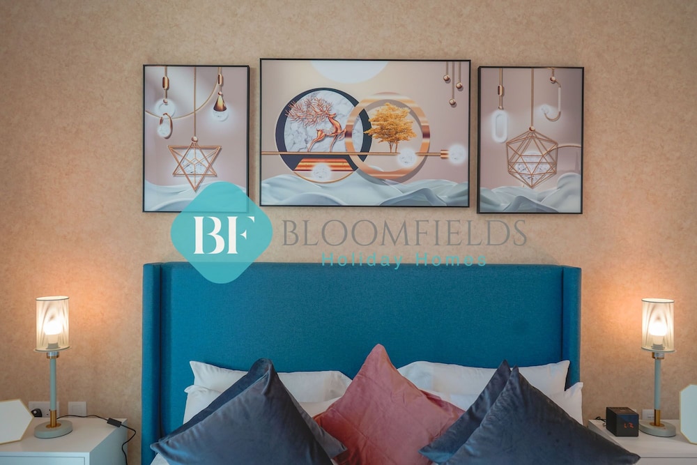 Modern 1BR Flat At Yas Island — 5-Star Luxury Hotel in Abu Dhabi, United Arab Emirates