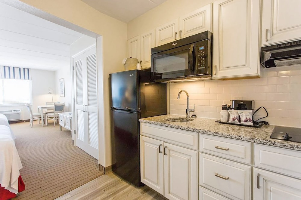 Dunes Suites Oceanfront - photo 11