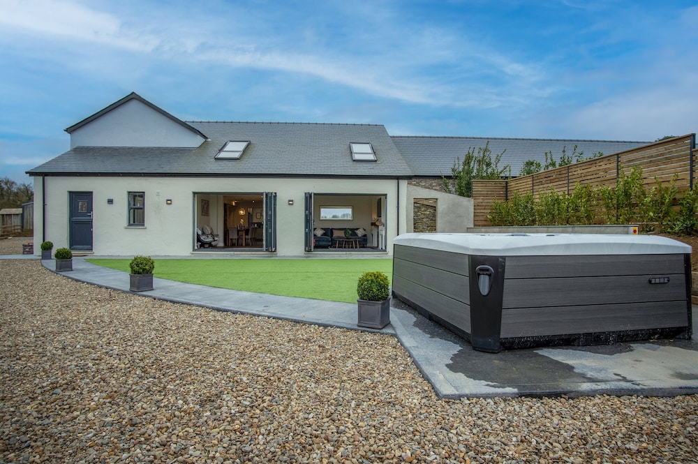 Kiln Park Farmhouse 4 Bedroom Cottage Narberth — 4-Star Luxury Hotel in Narberth, United Kingdom