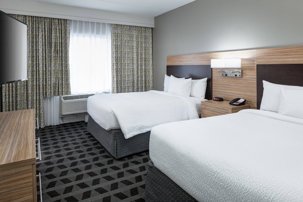 TownePlace Suites by Marriott Orlando at SeaWorld - photo 10
