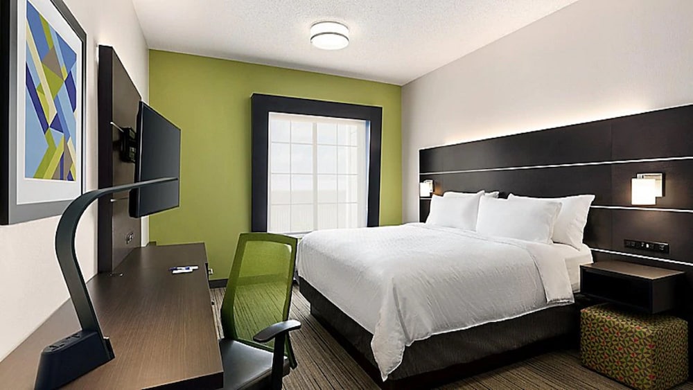 Holiday Inn Express Hotel and Suites Pryor an IHG Hotel - photo 3