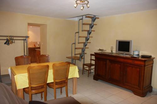 Les Jehans - last minute hotel in Unknown City