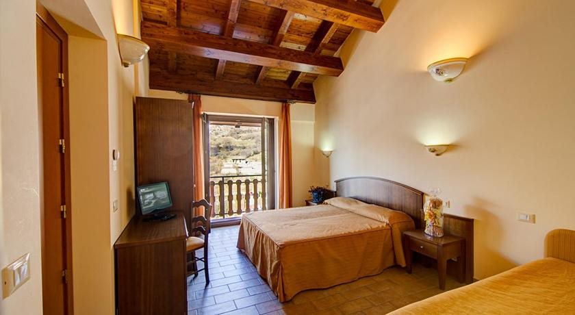 Ginepro d'Abruzzo — hotel in Lucoli