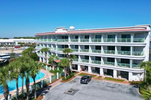 Seacrest Beach Nestled Inn - photo 15