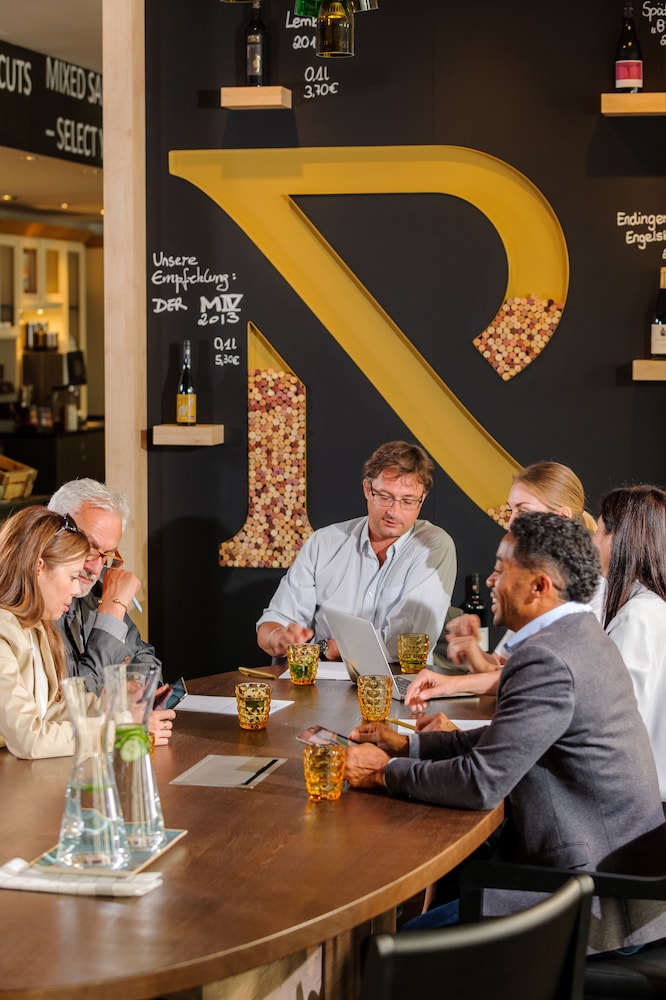 מזון ומשקאות