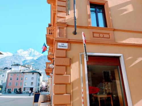Sotto le stelle nel cuore di Aosta — 4-Star Luxury Hotel in Aosta, Italy