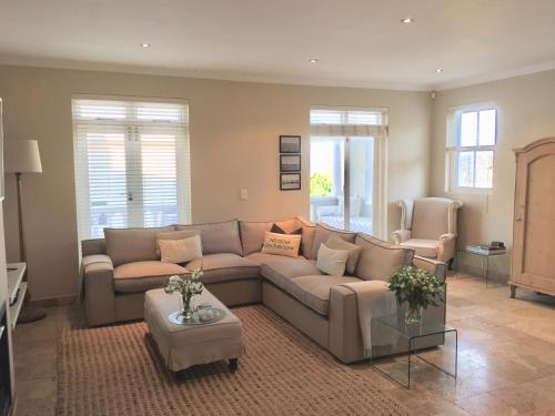 Camps Bay Beach House — 4-Star Luxury Hotel in Cape Town, South Africa