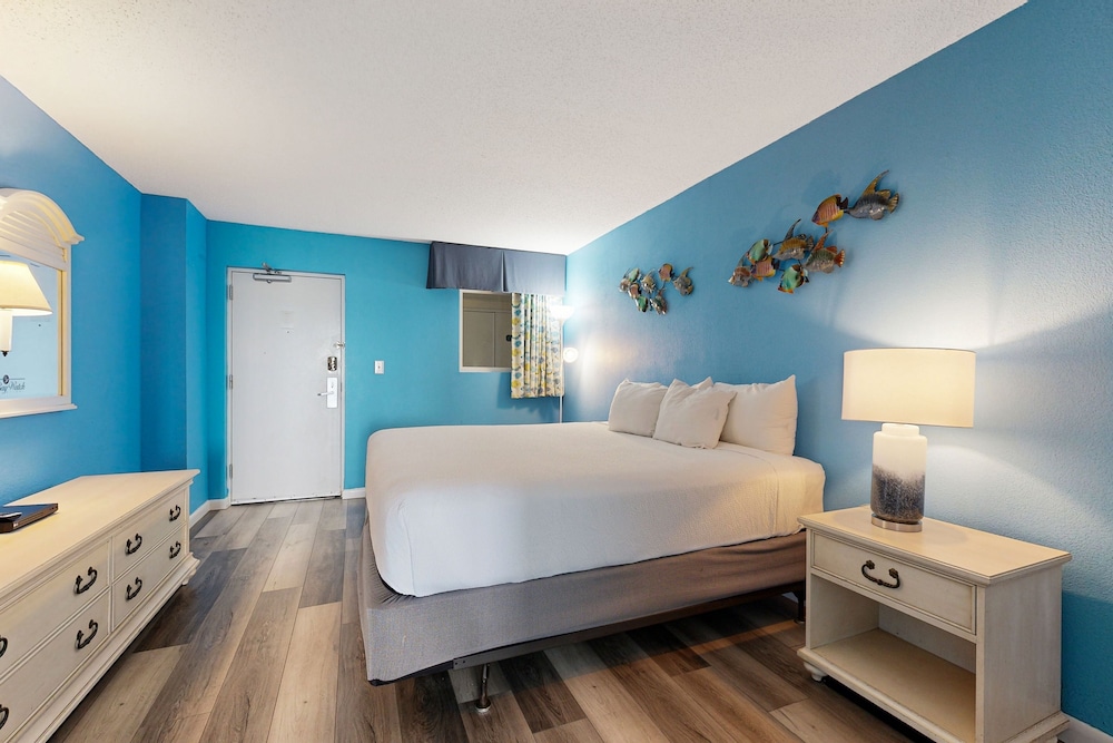 Bay Watch Resort & Conference Center - photo 13