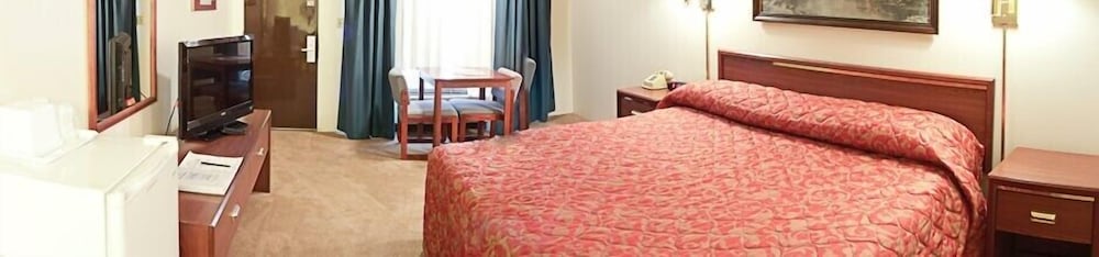 Big Sky Motel - photo 7