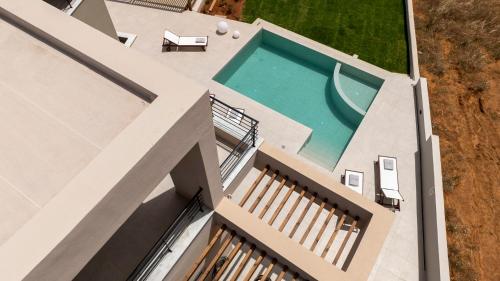 Blue Sky Villas — 4-Star Luxury Hotel in Arkalochori, Greece