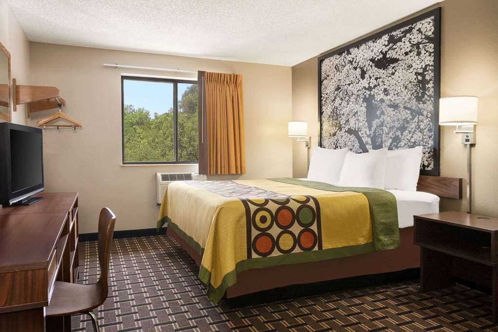 Super 8 by Wyndham Mayfield - photo 16