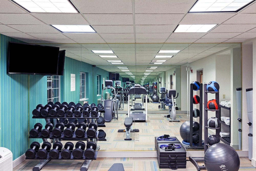 Holiday Inn Express Hotel & Suites Jenks by IHG - photo 21