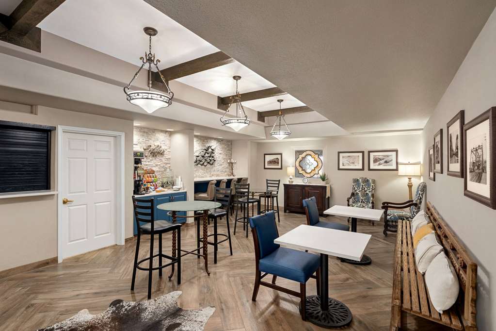 La Quinta Inn & Suites by Wyndham Trinidad - photo 16