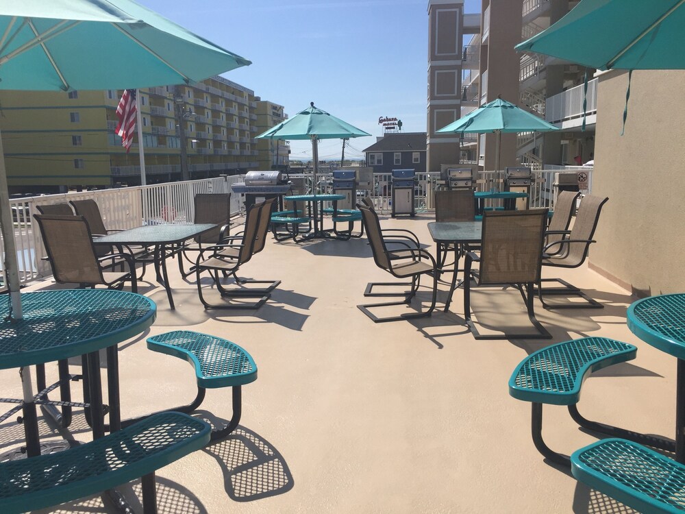 Steps to Beach Ocean Views Pool - photo 30