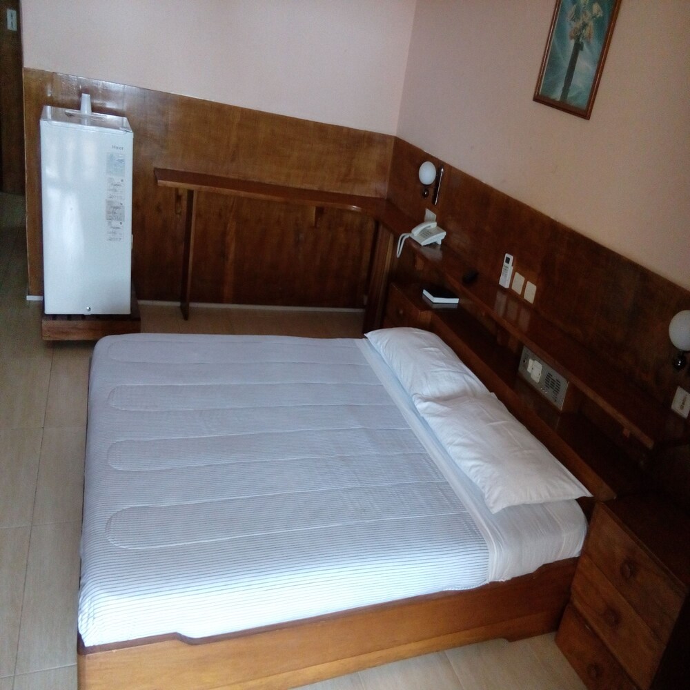 Hotel du Centre — Bouake — photo 4