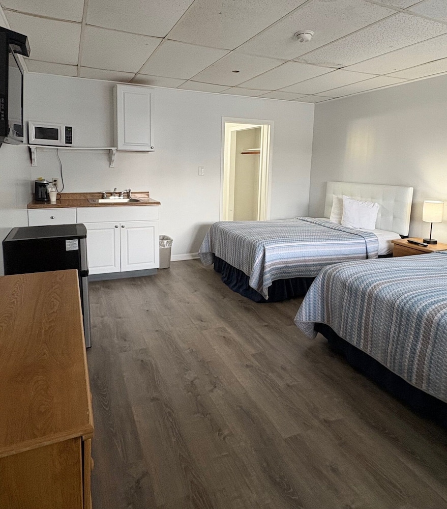Grand Beach Inn - photo 26