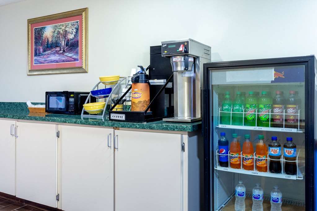 Travelodge by Wyndham Richmond IN - photo 27
