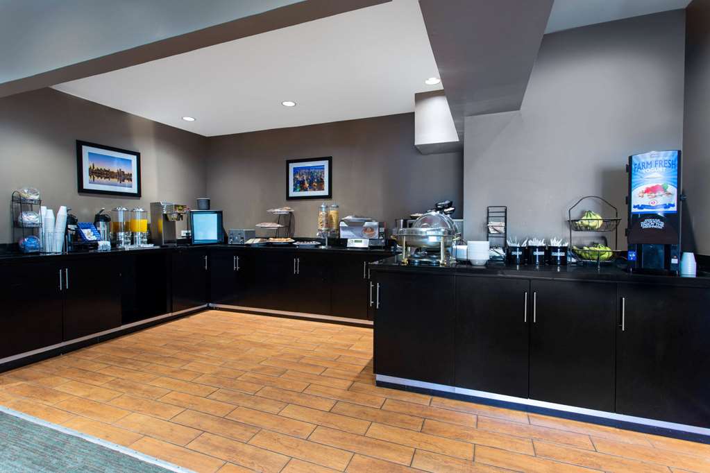 Ramada by Wyndham Glendale Heights Lombard - photo 23