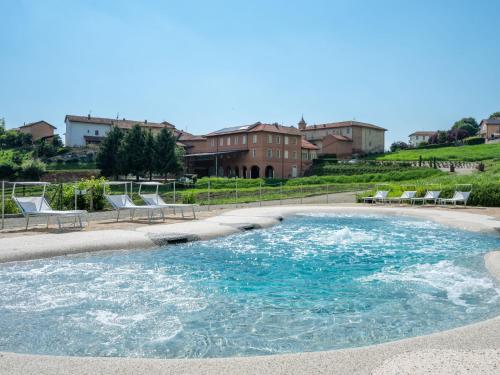 Holiday Home Le Corti di San Rocco by Interhome — 4-Star Luxury Hotel in Cossombrato, Italy