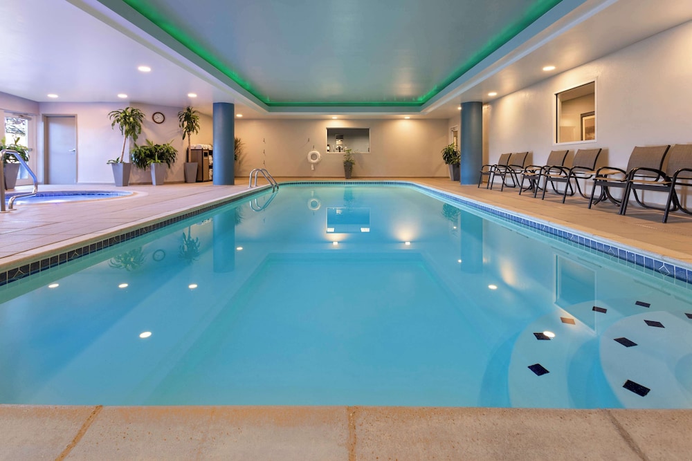 Hampton Inn & Suites Wells Ogunquit - photo 53