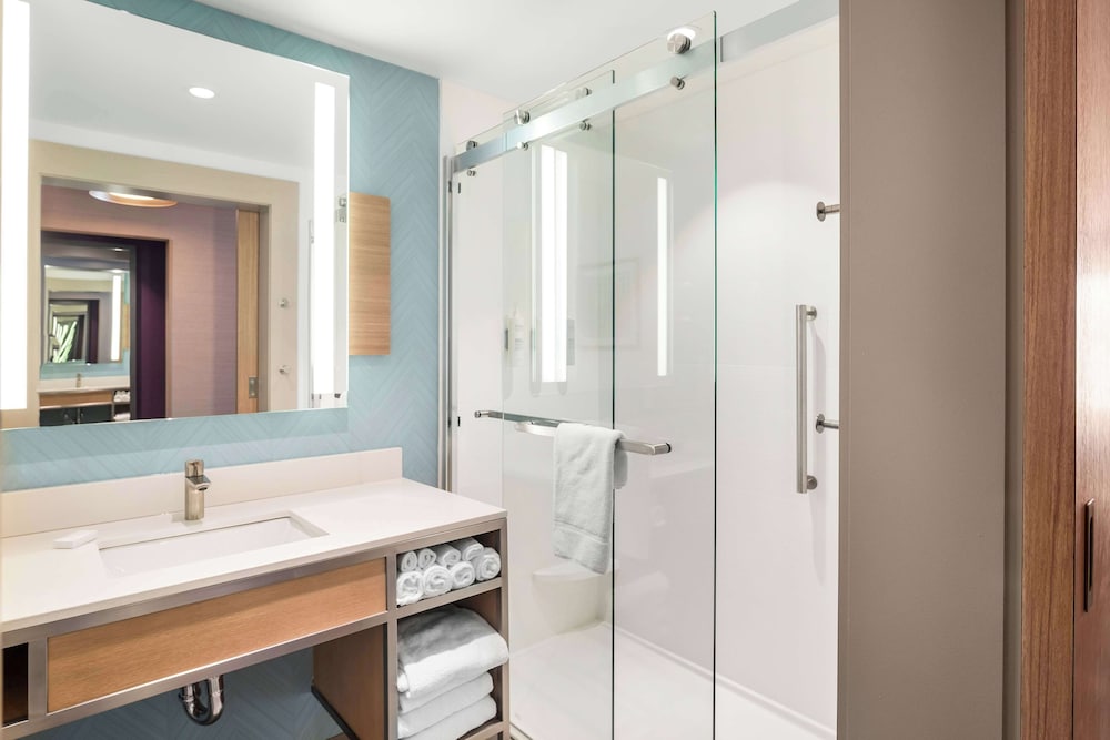 Hilton Garden Inn North Conway - photo 36