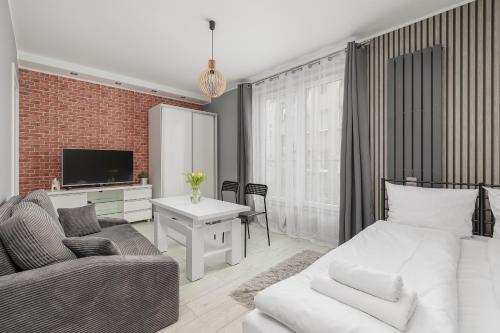 Emilii Plater Chic Studio by BookingHost — 4-Star Luxury Hotel in Szczecin, Poland