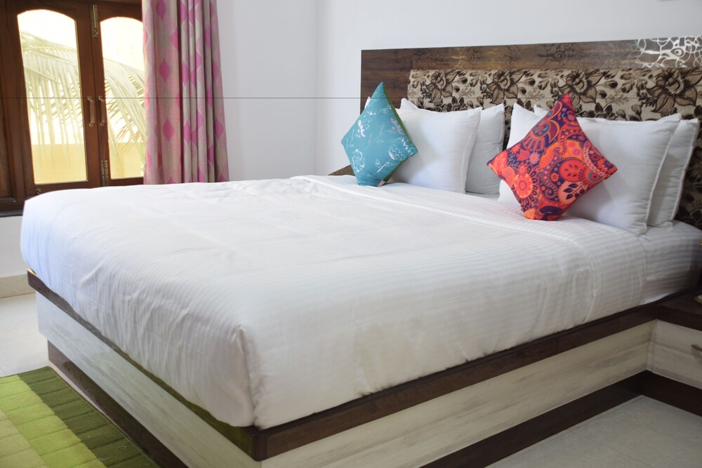 Hotel Sky Light Royal Stay — Candolim — photo 3