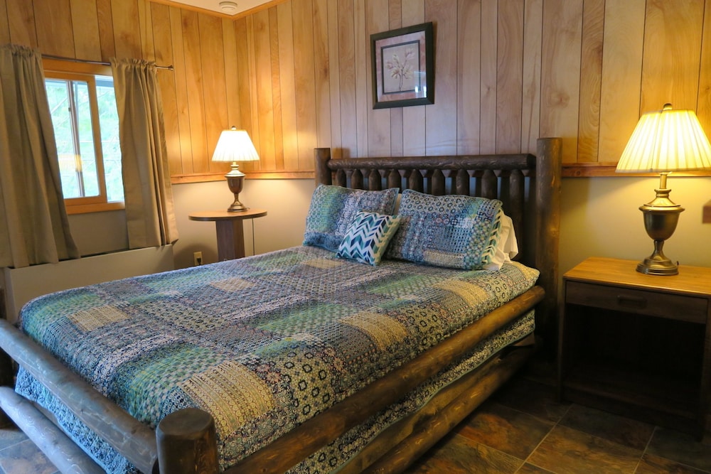 Forest Hill Lodge & Cabins - photo 3