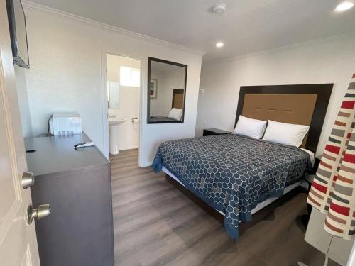 Palm Inn - photo 9