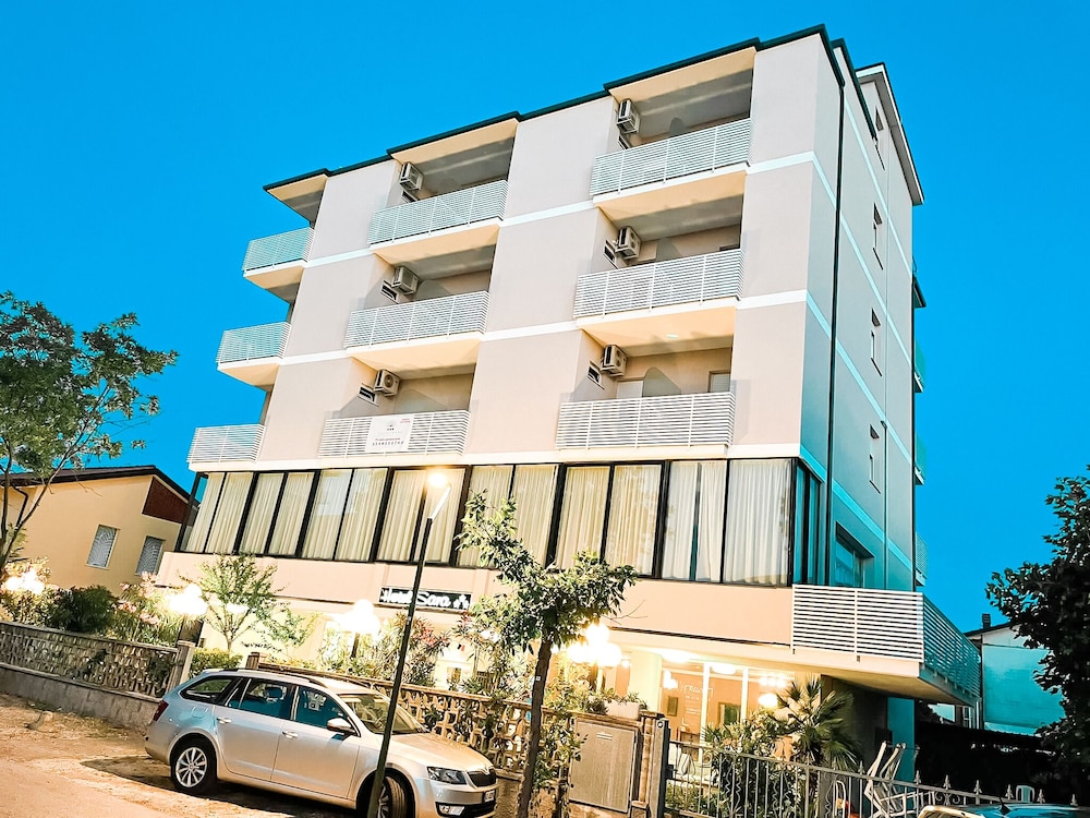 Hotel Sara Cesenatico — Cesenatico