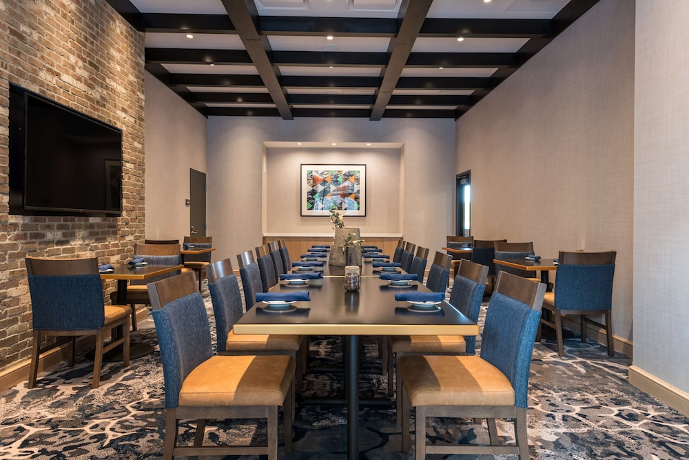 Hilton Garden Inn Boston Canton - photo 29