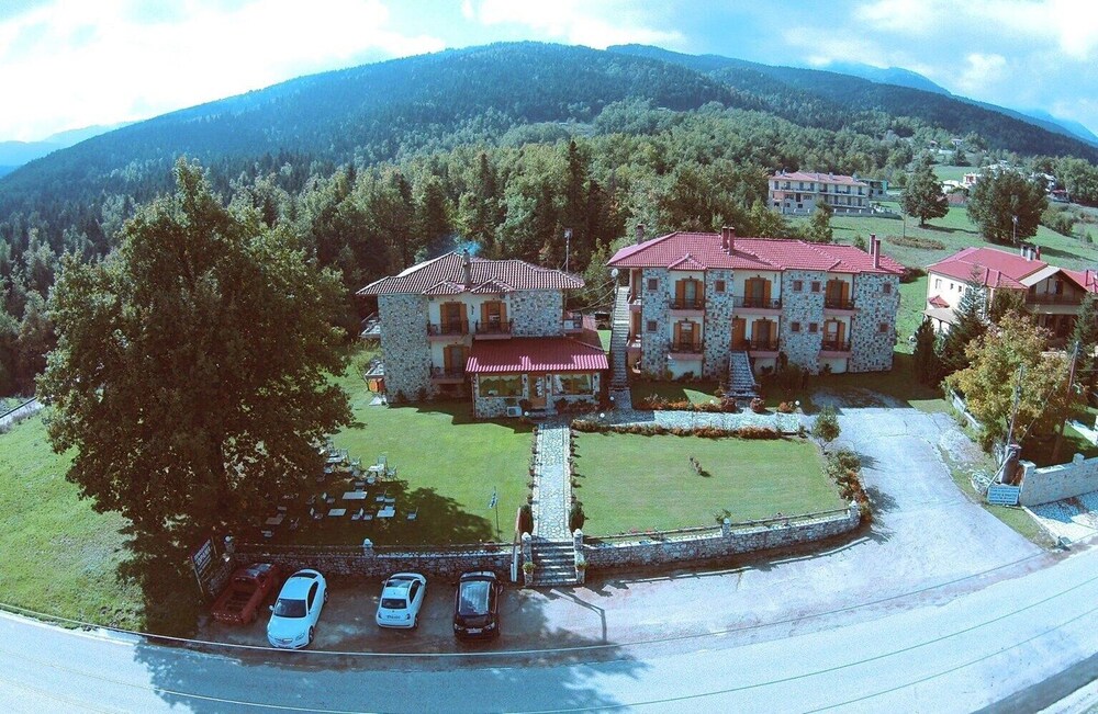 Orama Hotel — hotel in Kryoneri