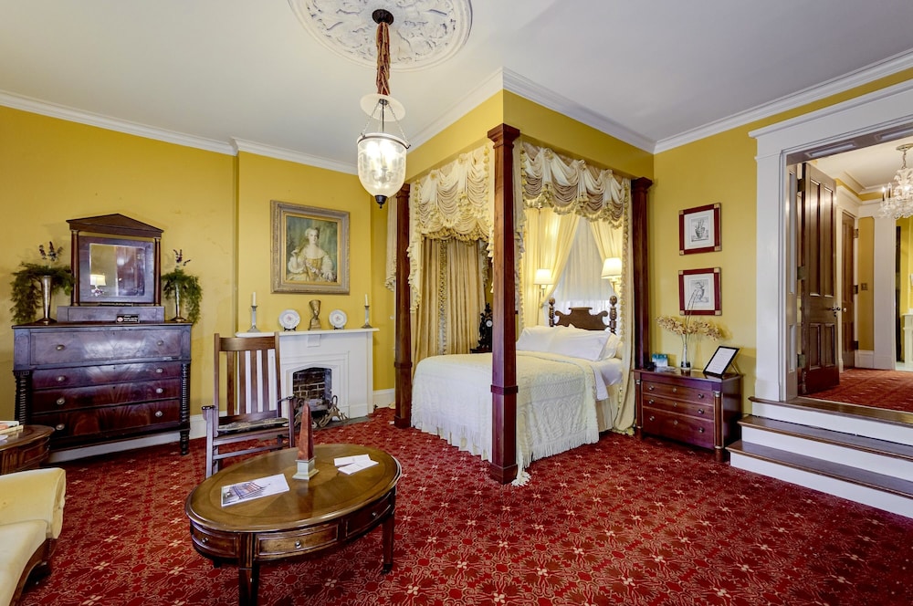 Anchuca Historic Mansion & Inn - photo 29