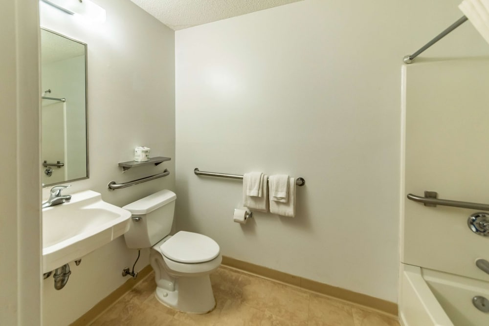 Studio 6 Extended Stay Greensboro NC I 40 - photo 31