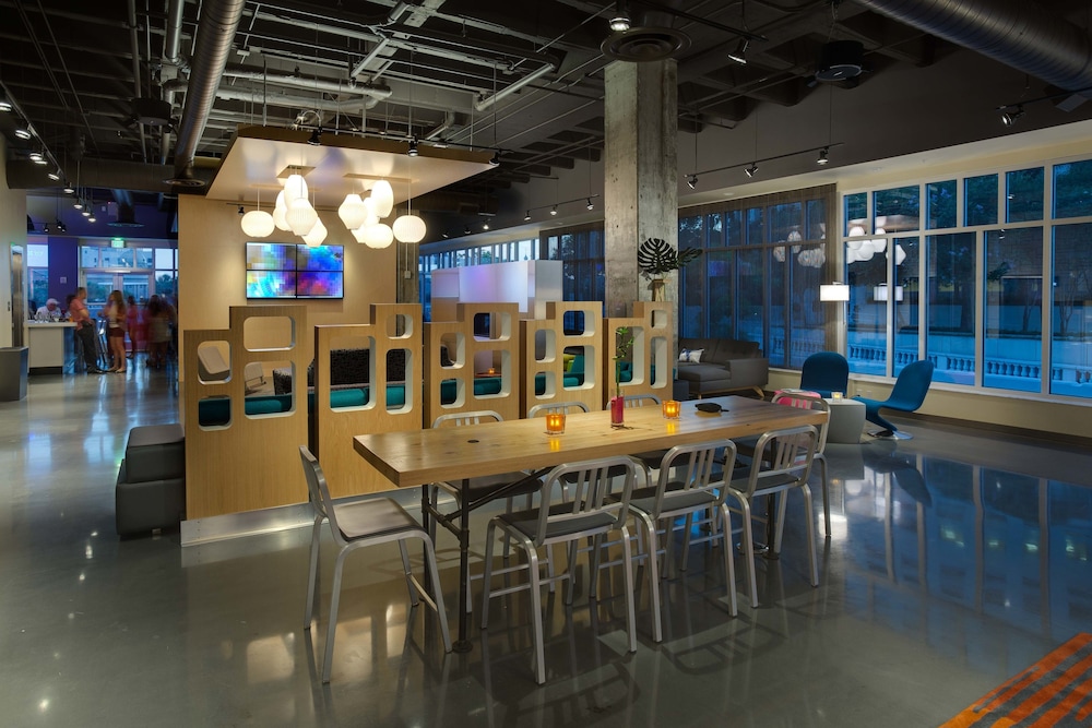 Aloft Tampa Downtown - photo 5