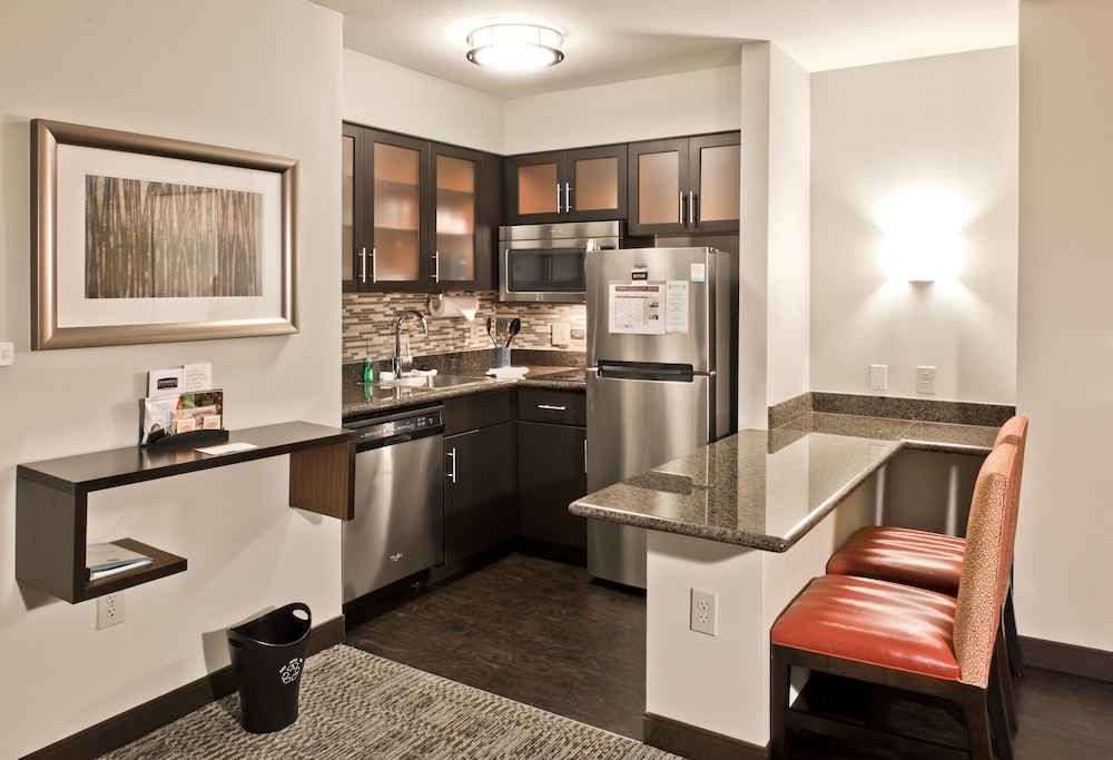 Staybridge Suites Charlotte Ballantyne by IHG - photo 28