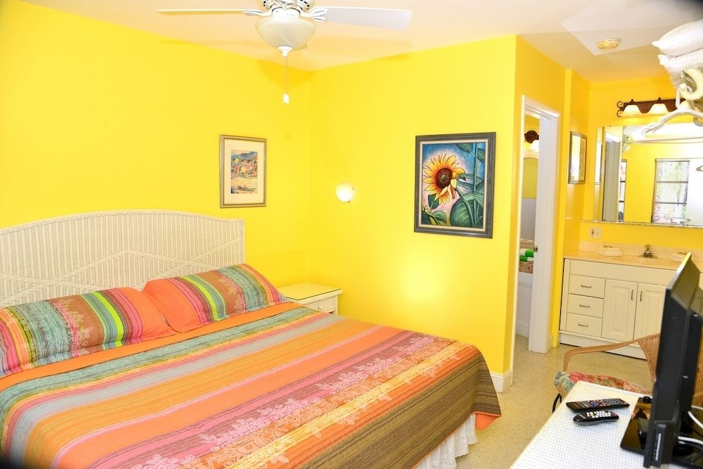The Palmview and Sandpiper Inns - photo 68
