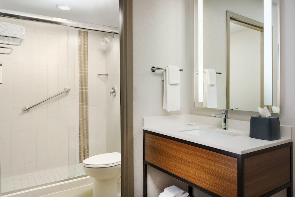 Hyatt Place across from Universal Orlando Resort - photo 20