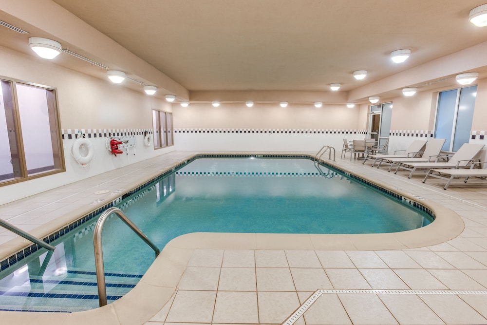 Holiday Inn Express Hotel & Suites Bethlehem by IHG - photo 32