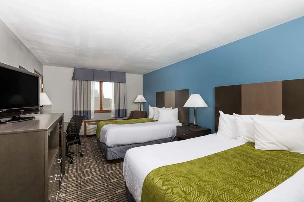 Baymont by Wyndham Pella - photo 12
