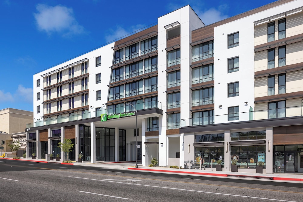 Holiday Inn & Suites Monterey Park Los Angeles by IHG - carbon neutral hotel in Monterey Park