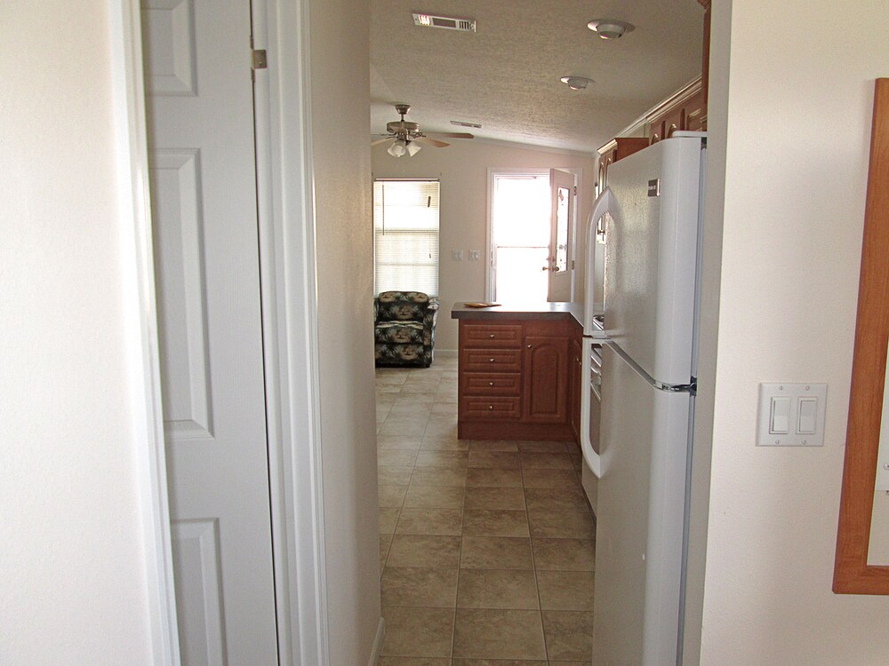 Southern Palms Park Model 4 - photo 5