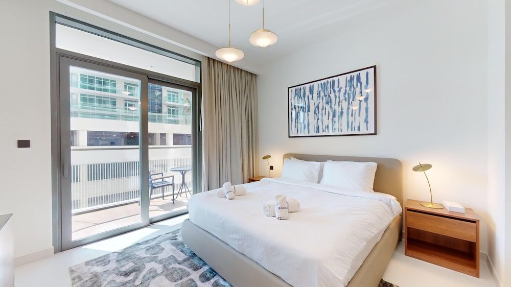 Dubai Harbour & Sea Views 1 BR Near Key Landmarks Marina Vista T1 Emaar Beachfront by Deluxe Holiday Homes — 4-Star Luxury Hotel in Dubai, United Arab Emirates