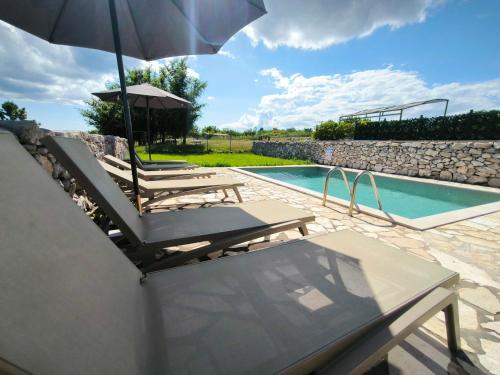 Villa Mikulica — 4-Star Luxury Hotel in Dobrinj, Croatia