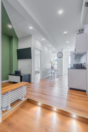 Casa vacanze Delina Luxury Apartment metro A — 4-Star Luxury Hotel in Rome, Italy