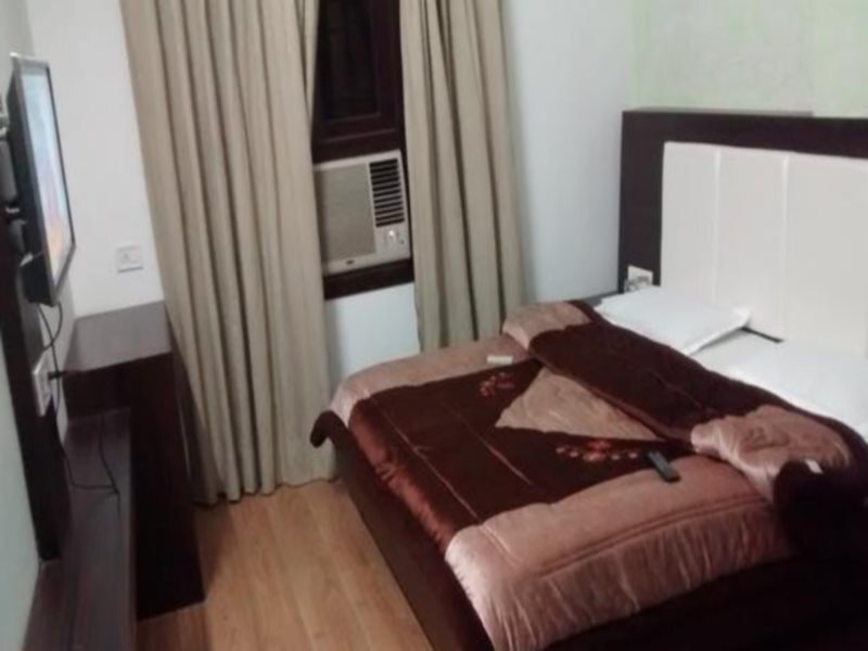 Sagar Hotel in Roorkee, India