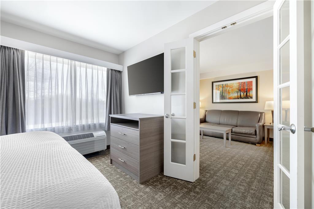 Best Western Plus Windjammer Inn & Conference Center - photo 10