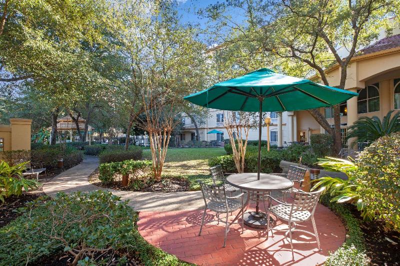 La Quinta Inn & Suites Houston Galleria Area - photo 3