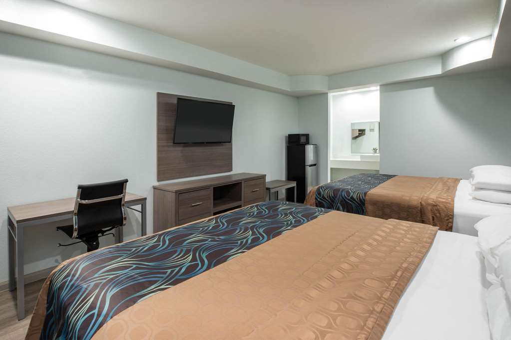 Super 8 by Wyndham Humble Fallcreek Houston - photo 10
